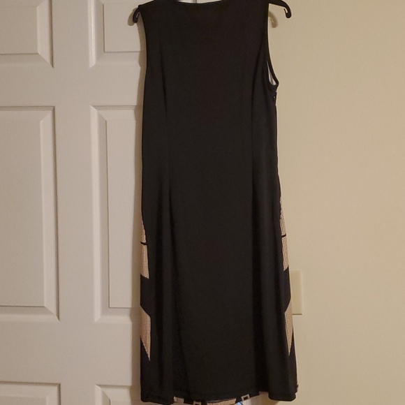 Pretty sleeveless dress - Picture 4 of 6